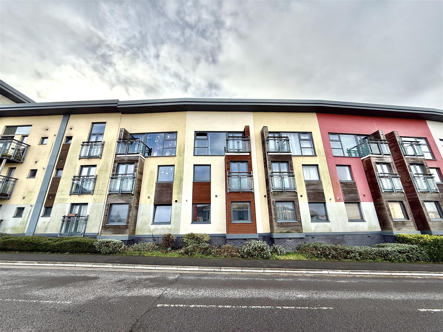 St Stephens Court, Maritime Quarter, Swansea, SA1 1SG